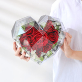 New Arrival Transparent Diamond Heart Shape Acrylic Preserved Eternal Rose Flower Gift Box Valentine's Day Hot Sale