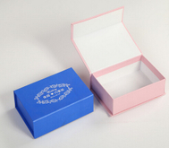 Wholesale cardboard magneticgift paper box/Rectangular gift box in EECA Packaging