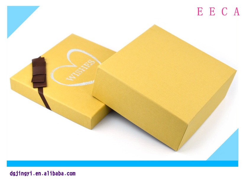 2017 Square red gift box fancy boxes for gifts packaging /yellow garment clothing gift box design