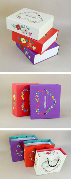 2017 Customized foldable gift boxes/packaging gift box gift bag/handbag made in China