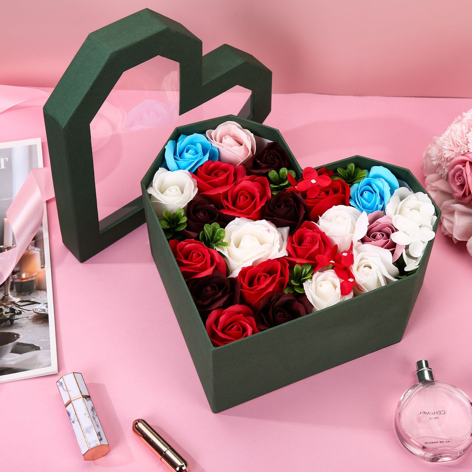 New arrival paper cardboard empty heart shape wedding rose soap flowers and chocolate gift packaging box with clear window